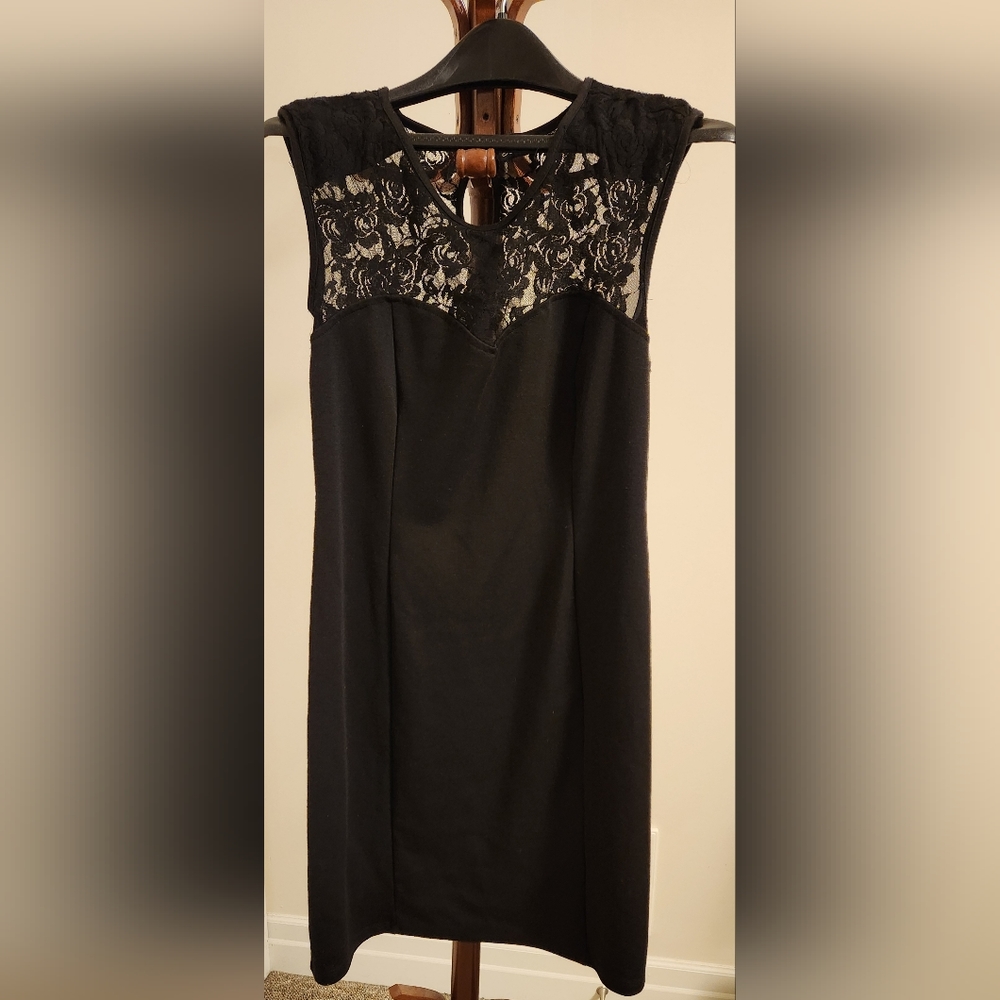 Black lace dress